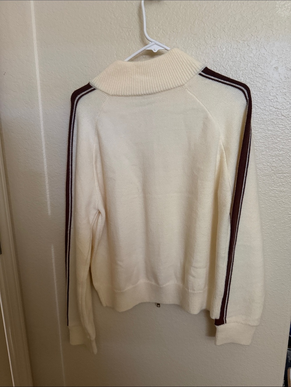 Cream Zip-Up Cardigan with Brown Shoulder Stripes - Picture 2 of 2